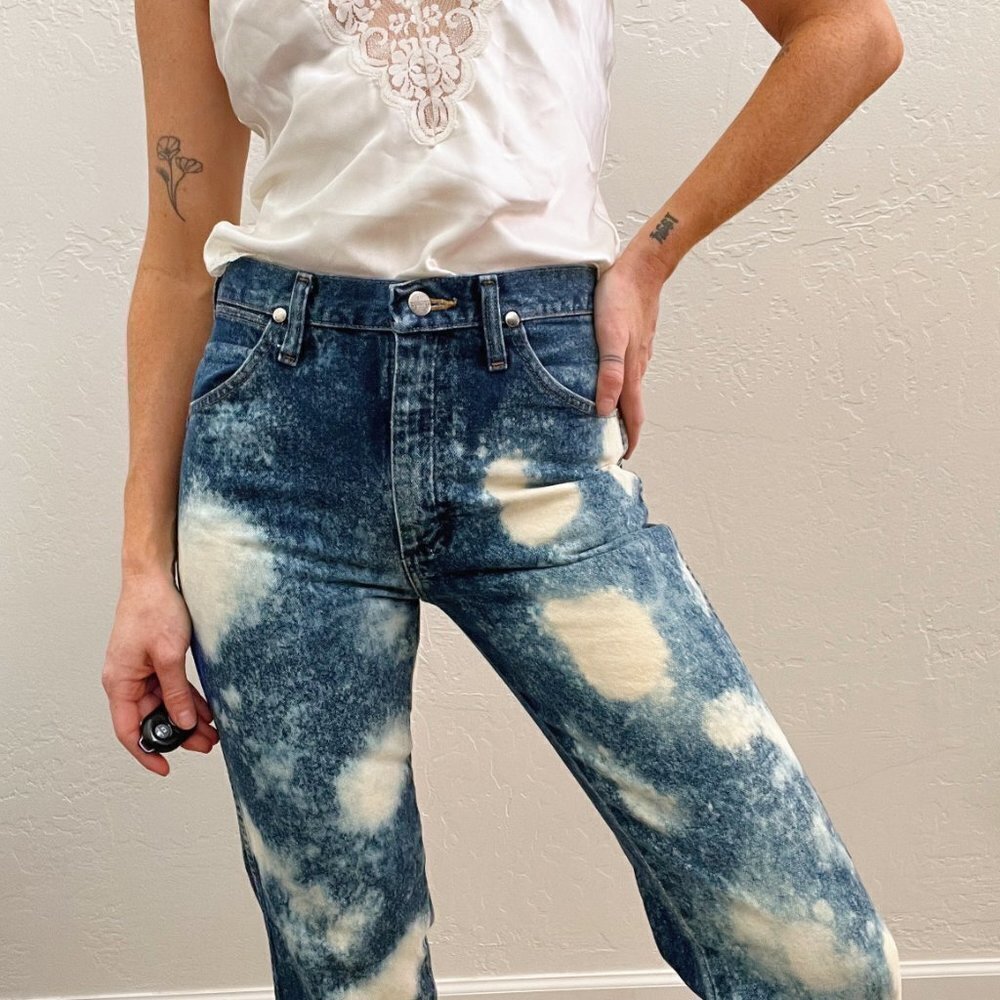 Vintage Wrangler Bleach Dyed Distressed High Waist Straight Leg Jeans - Picture 2 of 6